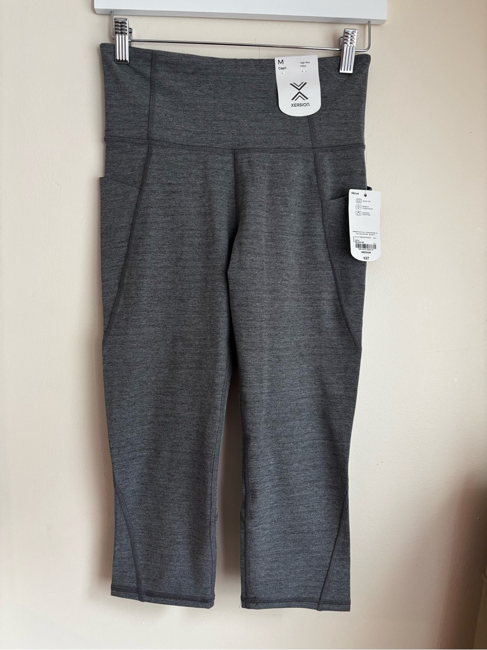 Xersion Women's Dark Gray Capri Leggings with Side Pockets
